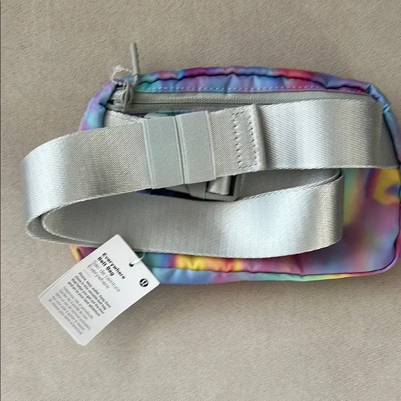 Lululemon Multicolor/Rainbow Everywhere Belt Bag - Picture 2 of 4